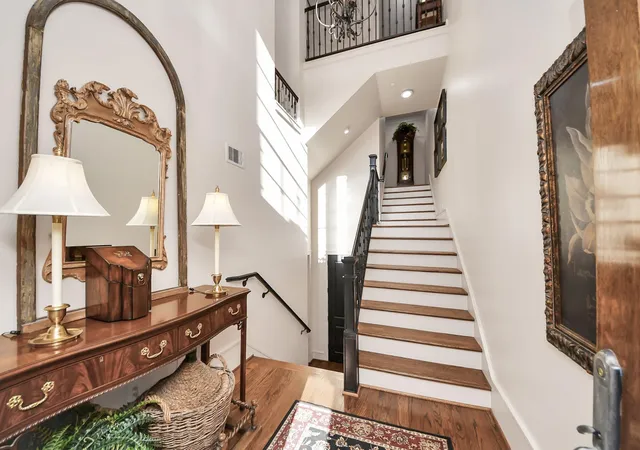 4th image of 1406 Lake Pointe Pkwy, Sugar Land, TX 77478 | MLS# 90429730