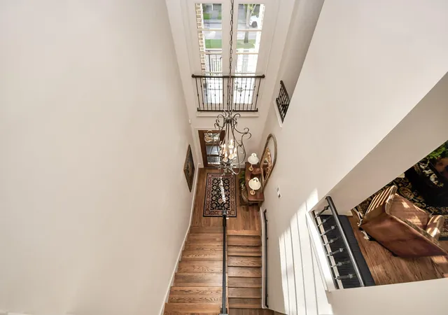 5th image of 1406 Lake Pointe Pkwy, Sugar Land, TX 77478 | MLS# 90429730