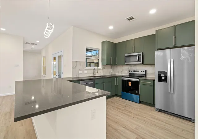 Photo 4 of Single family home for sale at 4656 N Teague St, Rosharon, TX 77583 | MLS# 57454777 | Listing updated on 2026-10-02
