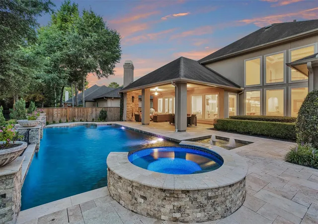 Photo 2 of Mansion for sale at 110 Sunridge Ct, Montgomery, TX 77316 | MLS# 33935446 | Listing updated on 2026-09-10
