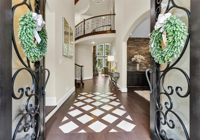 Photo 4 of Single family home for sale at 110 Sunridge Ct, Montgomery, TX 77316 | MLS# 33935446 | Listing updated on 2026-09-10