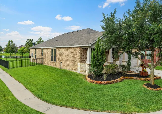Photo 3 of Sale Pending at 19803 Auburn Tree Dr, Cypress, TX 77429 | MLS# 57178434 | Listing updated on 2026-09-17