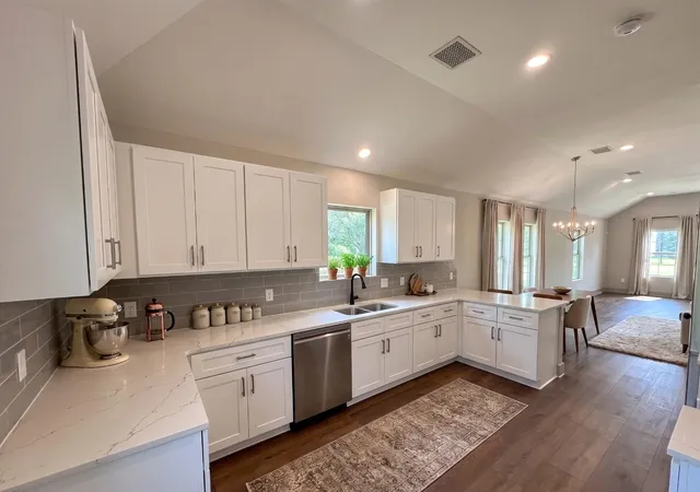 8th image of 241 Se 19 Th St, Hempstead, TX 77445 | MLS# 52918000