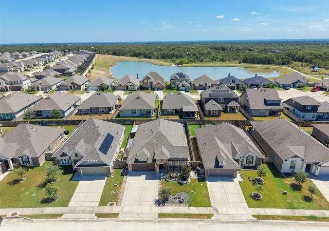 Photo 3 of Single family home for sale at 6315 Rockford Dr, College Station, TX 77845 | MLS# 7068124 | Listing updated on 2026-09-08