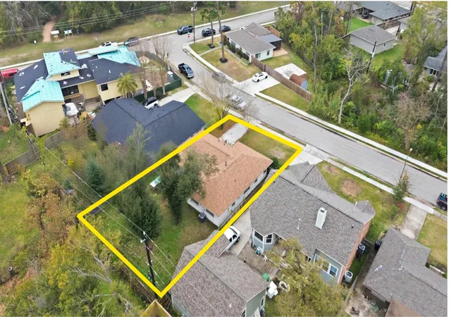 Photo 2 of Single family home for sale at 6023 Pineshade Ln, Houston, TX 77008 | MLS# 29005754 | Listing updated on 2026-09-10