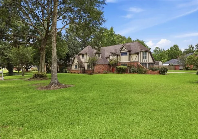 4th image of 4702 Frost Pl, Orange, TX 77630 | MLS# 2171453