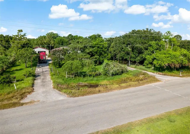 25th image of 5152 Mustang Rd, Alvin, TX 77511 | MLS# 16189067