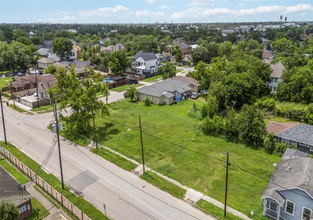 Photo 3 of Land for sale at 0 Carr St, Houston, TX 77026 | MLS# 63605867 | Listing updated on 2026-06-24