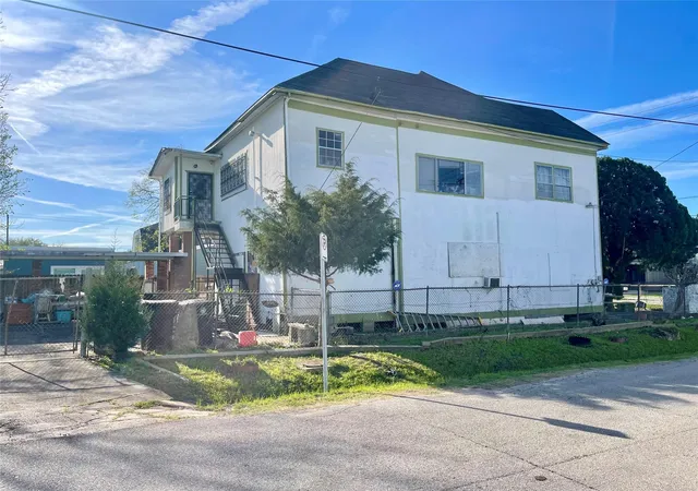 4th image of 3601 Engelke St, Houston, TX 77003 | MLS# 51433323
