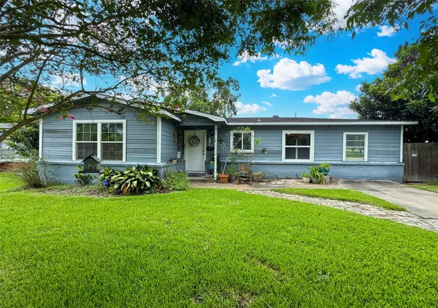 1st image of 206 Cedar Dr, Hitchcock, TX 77563 | MLS# 50709134