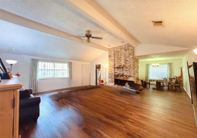 2nd image of 12074 Fairpoint Dr, Houston, TX 77099 | MLS# 7646523