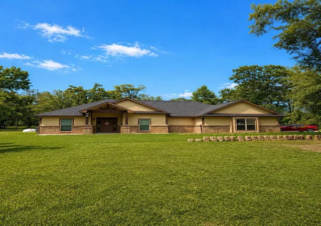 Photo 1 of Single family home for sale at 4102 Angus Ct, Cleveland, TX 77328 | MLS# 67100606 | Listing updated on 2026-08-26