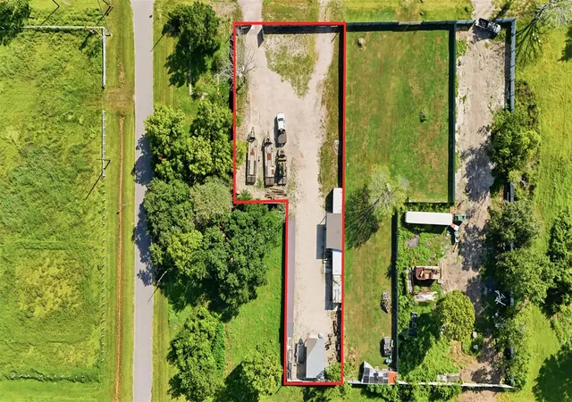 10th image of 1406 Hill Ave, League City, TX 77573 | MLS# 36260938