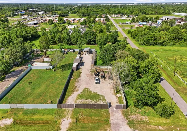 1st image of 1406 Hill Ave, League City, TX 77573 | MLS# 36260938