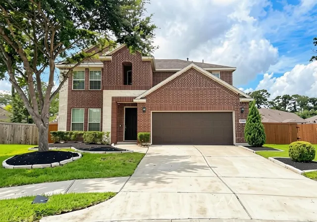 Photo 2 of Single family home for sale at 17105 Stillhouse Lake Ct, Houston, TX 77044 | MLS# 86304908 | Listing updated on 2026-08-29