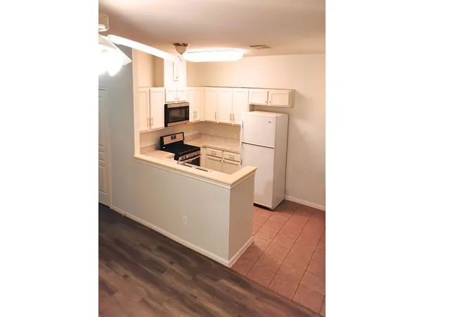 Photo 4 of Townhouse for sale at 14538 Durham Chase Ln, Houston, TX 77095 | MLS# 30291633 | Listing updated on 2026-06-15