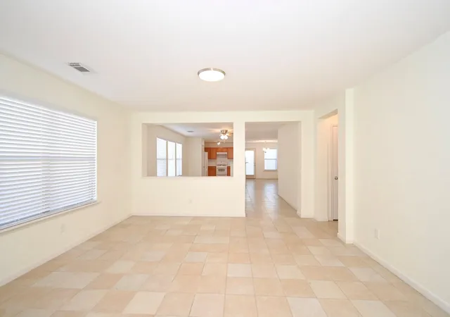 Photo 4 of Sale Pending at 15639 Western Skies Dr, Houston, TX 77086 | MLS# 72436082 | Listing updated on 2026-09-17