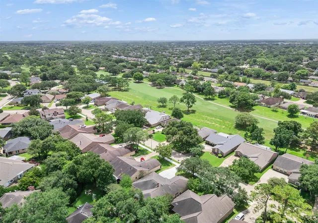 48th image of 2819 Poplar Creek Ln, Pearland, TX 77584 | MLS# 44909982