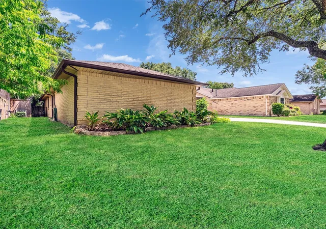 5th image of 2819 Poplar Creek Ln, Pearland, TX 77584 | MLS# 44909982