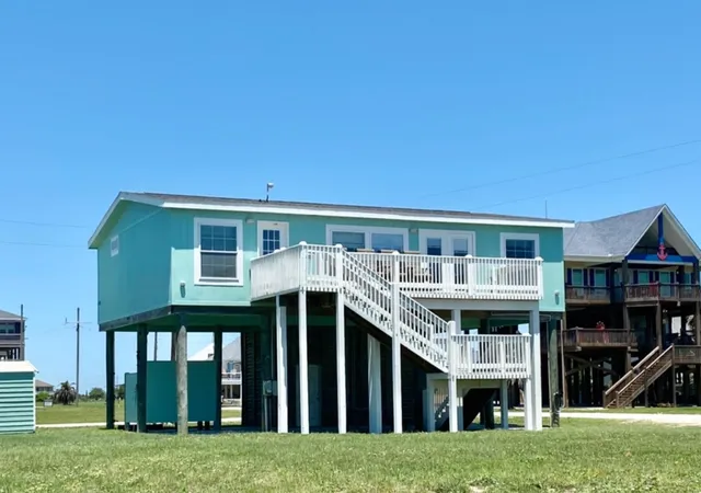 Homes for sale in Crystal Beach, TX | 861 Alberdie Dr, Crystal Beach, TX 77650 | MLS# 76207352