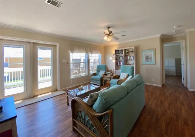 Homes for sale in Crystal Beach, TX | 861 Alberdie Dr, Crystal Beach, TX 77650 | MLS# 76207352