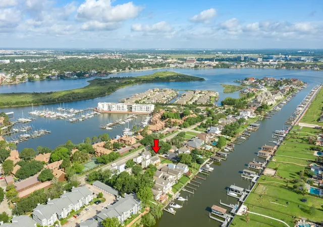 2nd image of 2402 Intrepid Wy, League City, TX 77573 | MLS# 41197798