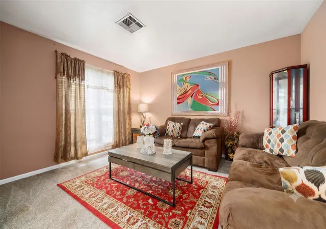 Photo 3 of Single family home for sale at 1309 Sunset Dr, Dickinson, TX 77539 | MLS# 60708264 | Listing updated on 2026-07-31