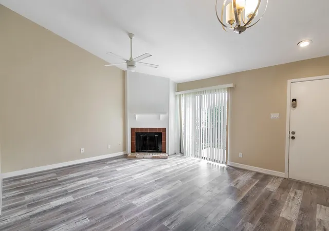 Photo 2 of Condo for sale at 7140 N Holiday Dr, Galveston, TX 77550 | MLS# 17467837 | Listing updated on 2026-09-07