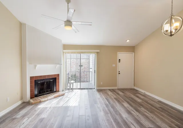 Photo 3 of Condo for sale at 7140 N Holiday Dr, Galveston, TX 77550 | MLS# 17467837 | Listing updated on 2026-09-07