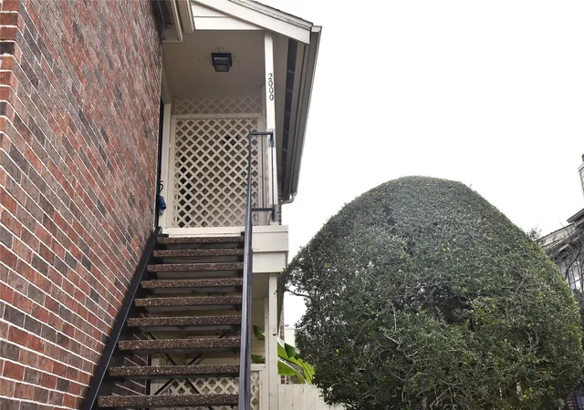 1st image of 2121 El Paseo St, Houston, TX 77054
