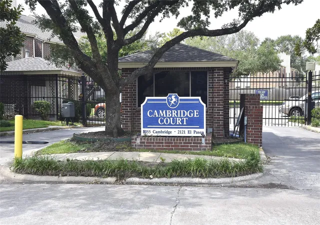 2nd image of 2121 El Paseo St, Houston, TX 77054
