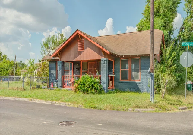 1st image of 3405 Orange St, Houston, TX 77020 | MLS# 73250945