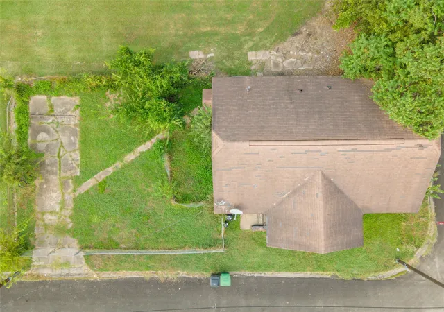 3rd image of 3405 Orange St, Houston, TX 77020 | MLS# 73250945
