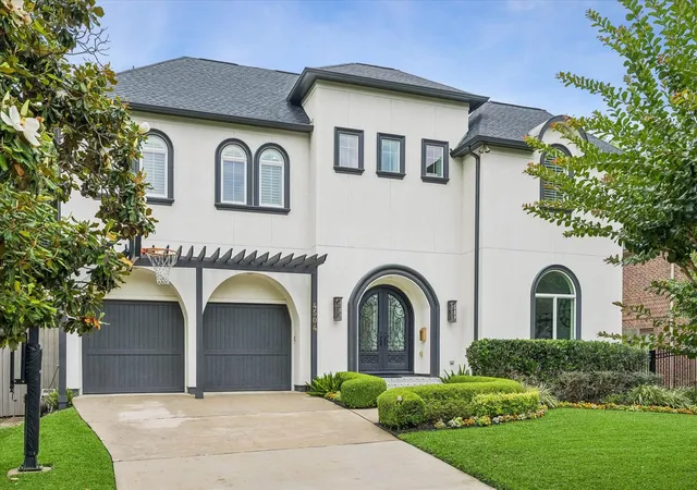 1st image of 4504 Holly St, Bellaire, TX 77401 | MLS# 74730296