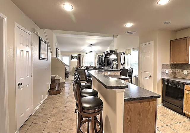 Photo 3 of Single family home for sale at 2227 Red Valley Dr, Houston, TX 77049 | MLS# 51743314 | Listing updated on 2026-09-11