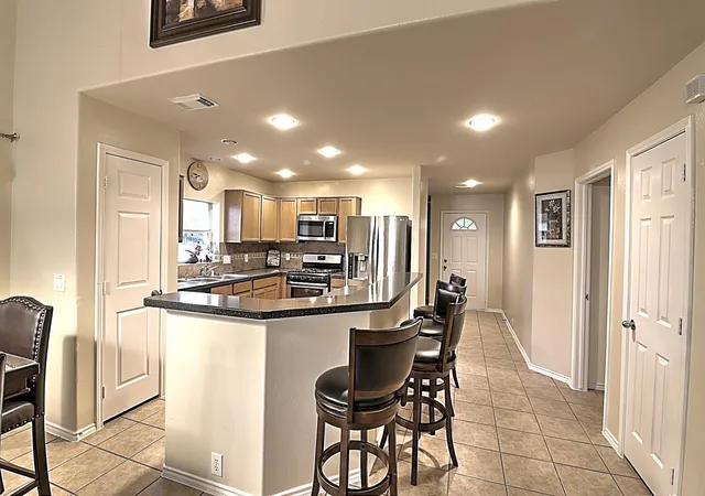 Photo 4 of Single family home for sale at 2227 Red Valley Dr, Houston, TX 77049 | MLS# 51743314 | Listing updated on 2026-09-11
