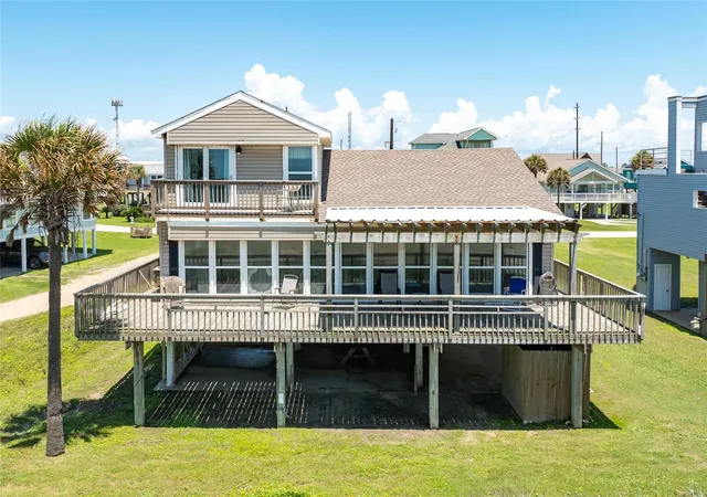 Homes for sale in Jamaica Beach, TX | 16639 Jamaica Beach Rd, Jamaica Beach, TX 77554 | MLS# 40955989