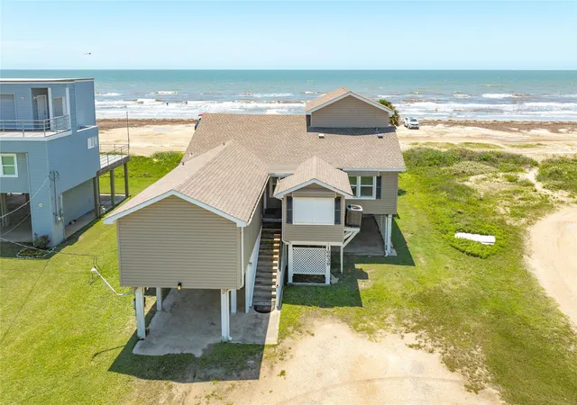 Homes for sale in Jamaica Beach, TX | 16639 Jamaica Beach Rd, Jamaica Beach, TX 77554 | MLS# 40955989