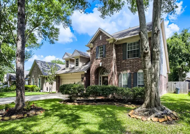 Photo 2 of Sale Pending at 9526 Kelsey Meadows Ct, Houston, TX 77040 | MLS# 72353151 | Listing updated on 2026-09-16