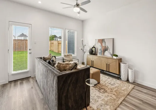 3rd image of 2615 Mchenry Landing Ln, Houston, TX 77051 | MLS# 14241086