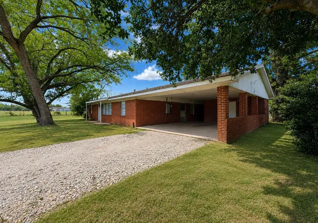 Photo 25 of Single family home for sale at 838 S Center St, Buffalo, TX 75831 | MLS# 90367890 | Listing updated on 2026-09-11