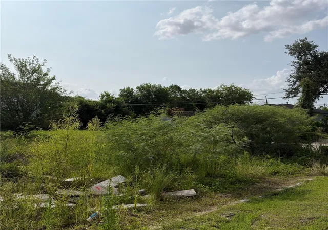 Photo 3 of Land for sale at 514 E 31st Street, Houston, TX 77018 | MLS# 46140926 | Listing updated on 2026-07-19