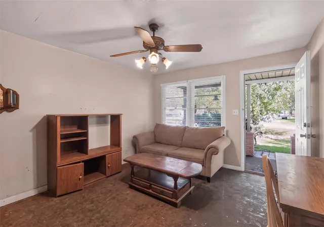 Photo 3 of Sale Pending at 3500 Brooks, Bay City, TX 77414 | MLS# 20808719 | Listing updated on 2026-09-18