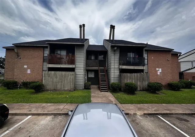 Photo 1 of Condo for sale at 9090 S Braeswood Blvd #89, Houston, TX 77074 | MLS# 81579052 | Listing updated on 2026-08-31
