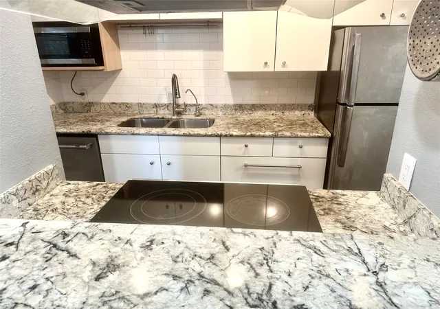 Photo 3 of Condo for sale at 8245 Kingsbrook Rd #239, Houston, TX 77024 | MLS# 27307698 | Listing updated on 2026-09-08