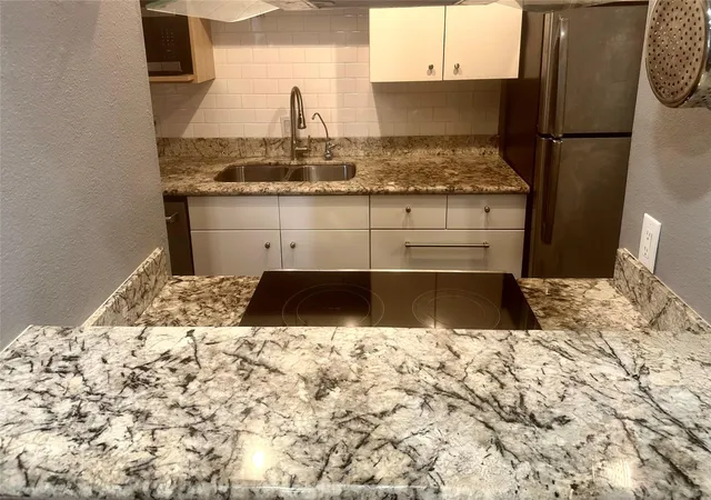Photo 4 of Condo for sale at 8245 Kingsbrook Rd #239, Houston, TX 77024 | MLS# 27307698 | Listing updated on 2026-09-08