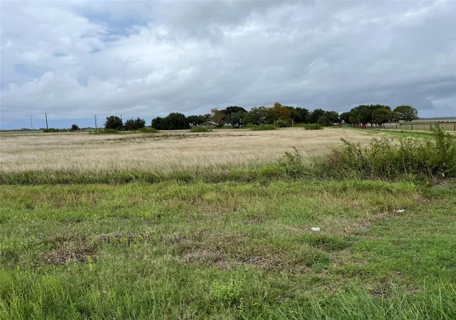 4th image of 81 Fm 521, Palacios, TX 77465 | MLS# 85473237