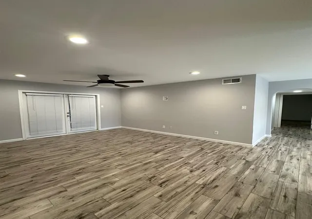 3rd image of 2744 Briarhurst Dr, Houston, TX 77057