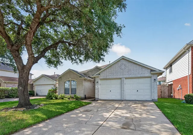 2nd image of 1706 Teal Run Pl Dr, Fresno, TX 77545 | MLS# 24747952