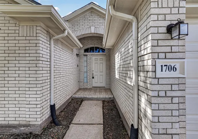4th image of 1706 Teal Run Pl Dr, Fresno, TX 77545 | MLS# 24747952